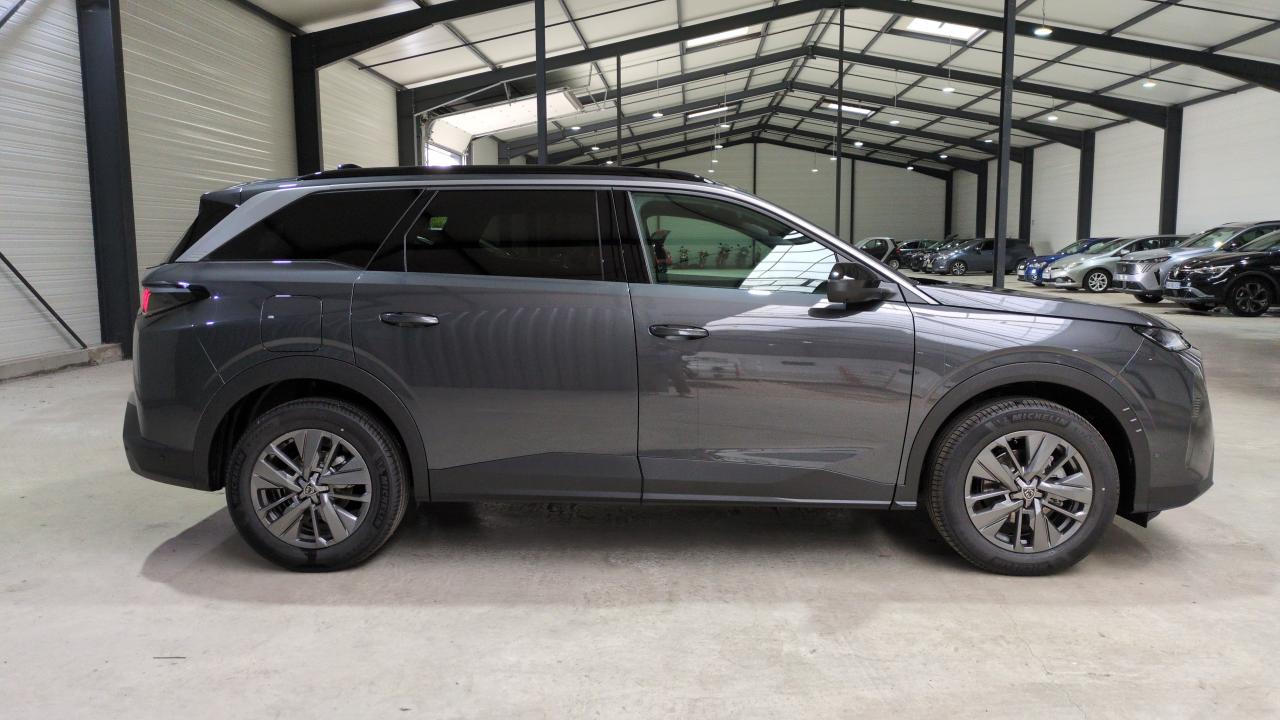 PEUGEOT 5008  HYBRID 145 E-DCS6 ALLURE SUREQUIPE