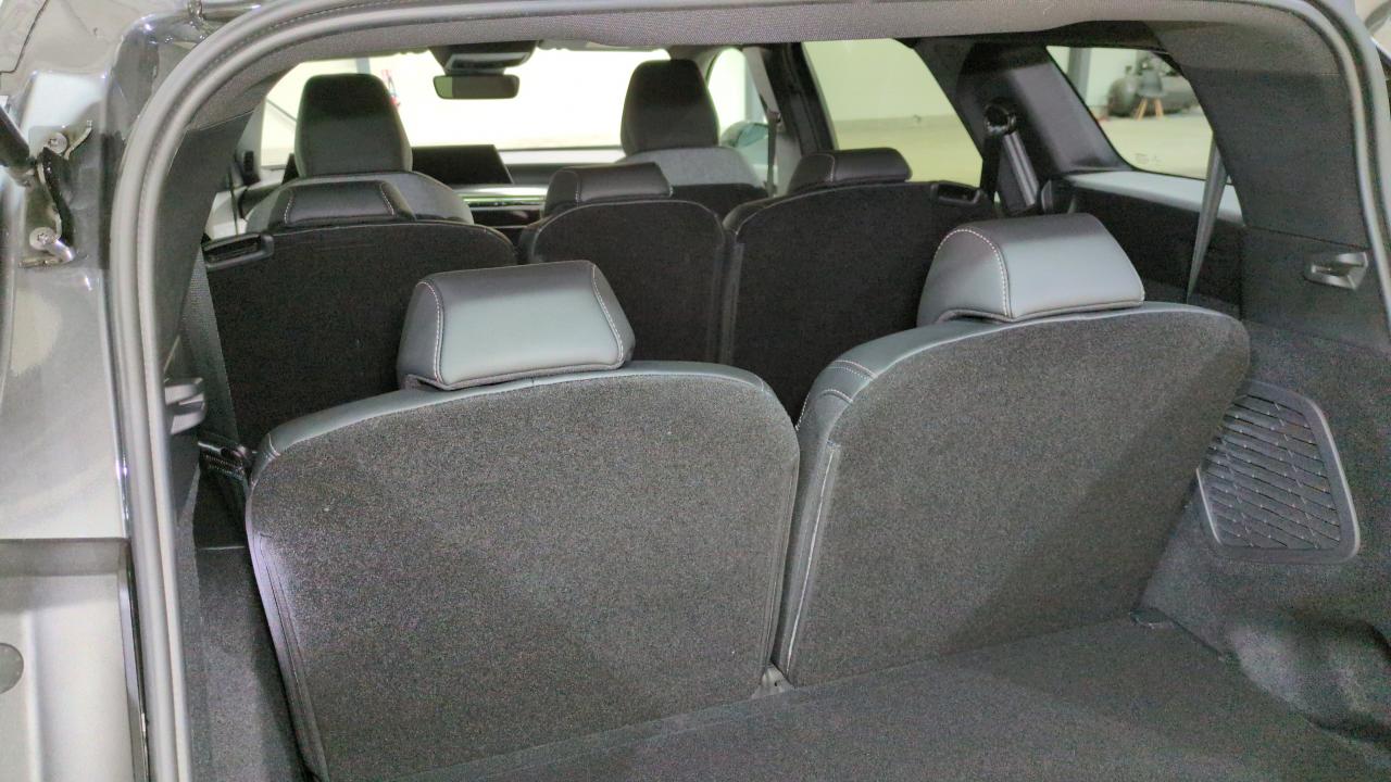 PEUGEOT 5008  HYBRID 145 E-DCS6 ALLURE SUREQUIPE