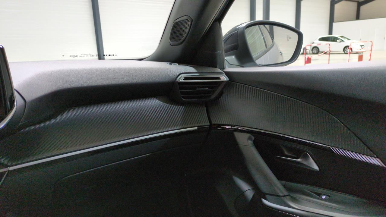 PEUGEOT 2008 HYBRID 145 E-DCS6 ALLURE + ANGLES MORTS + CAMERA 360