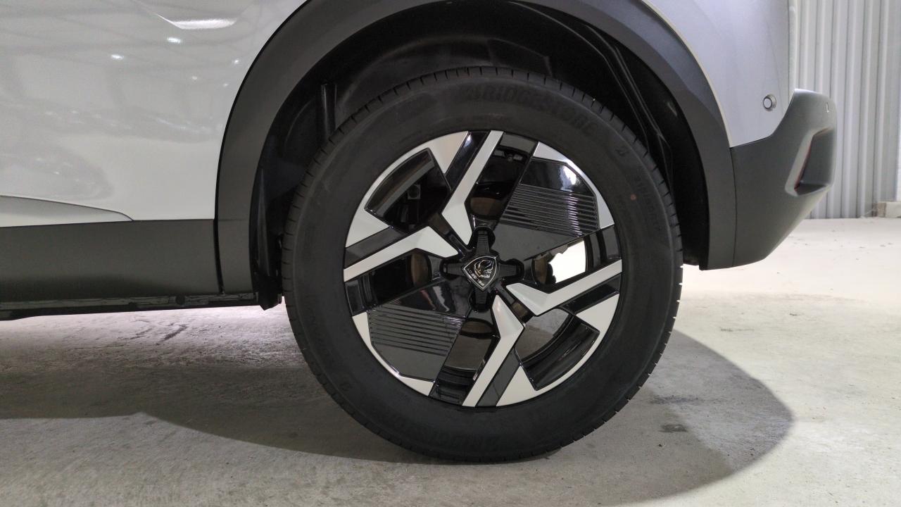 PEUGEOT 2008 HYBRID 145 E-DCS6 ALLURE + ANGLES MORTS + CAMERA 360