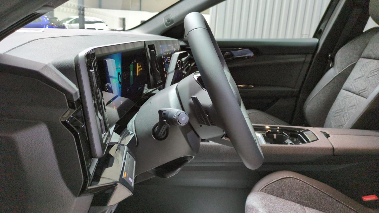 RENAULT AUSTRAL FULL HYBRID E-TECH 200 CH EVOLUTION + ROUE DE SECOURS