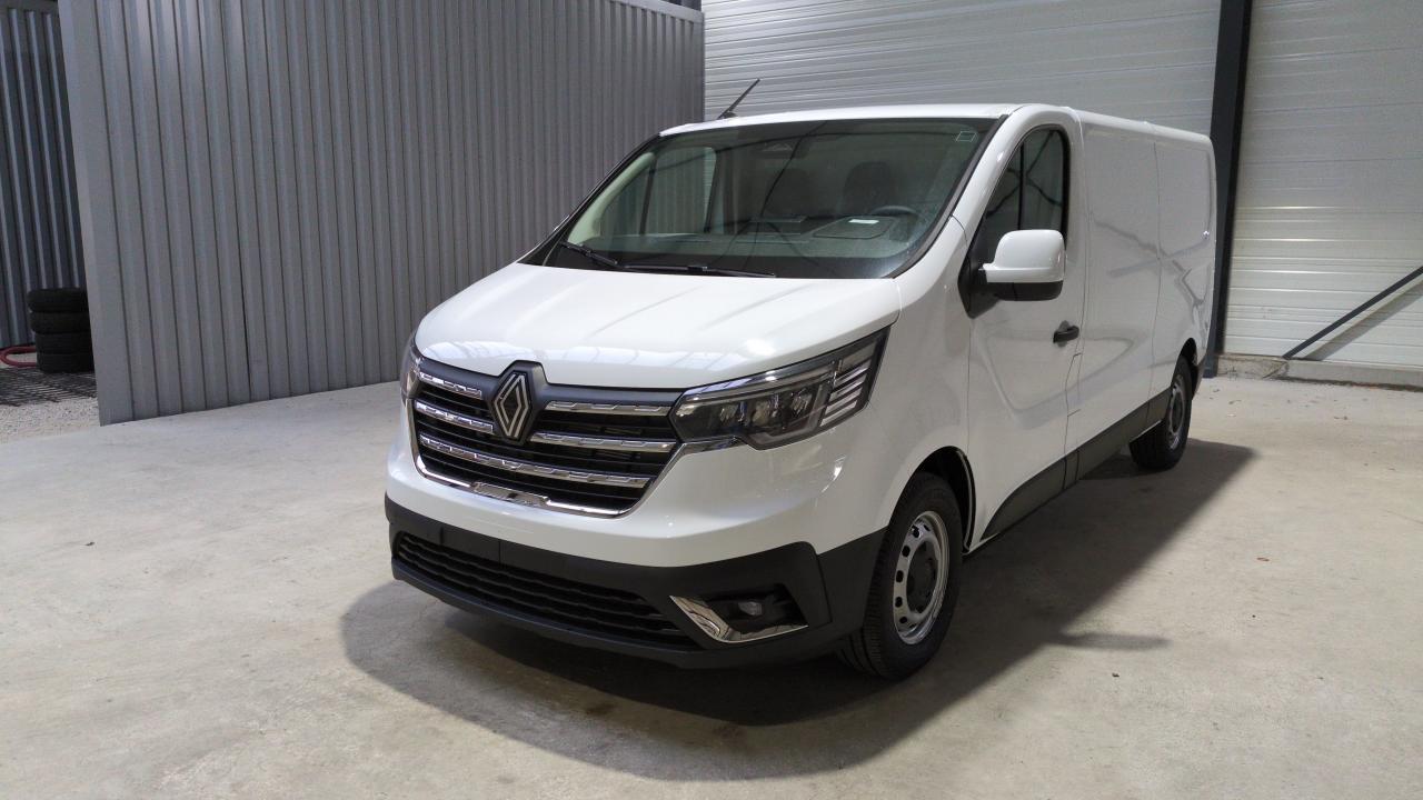 RENAULT TRAFIC L2H1 3T BLUE DCI 150 AUTO EXTRA + PLANCHER BOIS + RADARS AV