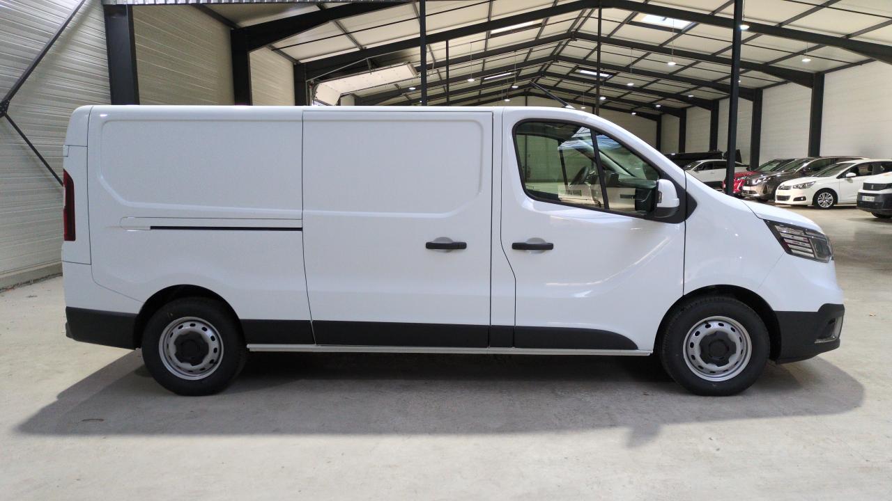 RENAULT TRAFIC L2H1 3T BLUE DCI 150 AUTO EXTRA + PLANCHER BOIS + RADARS AV