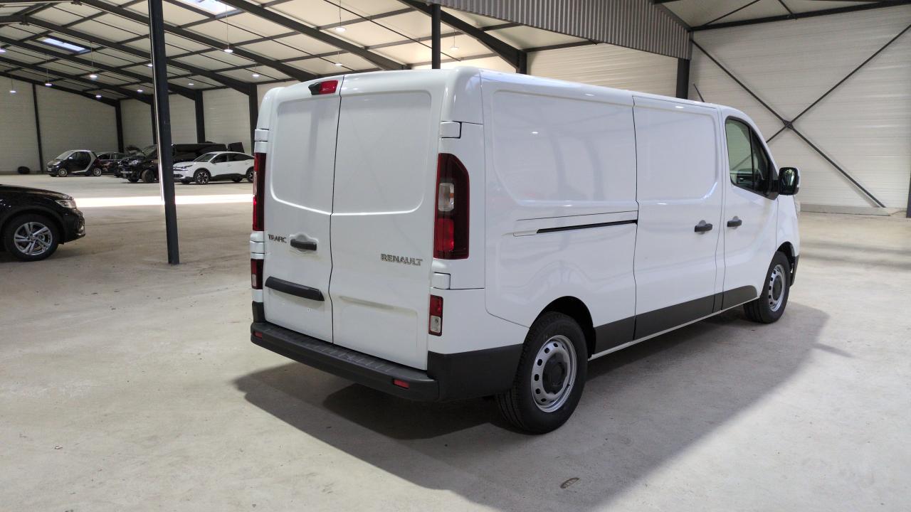 RENAULT TRAFIC L2H1 3T BLUE DCI 150 AUTO EXTRA + PLANCHER BOIS + RADARS AV