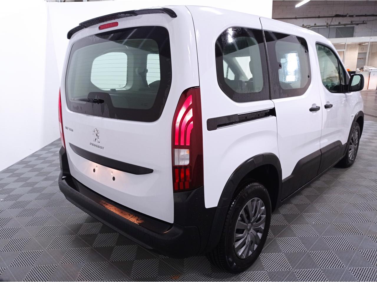 PEUGEOT RIFTER STANDARD 1.5 BLUEHDI 100CV ACTIVE PACK