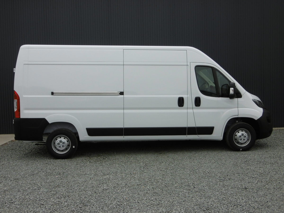PEUGEOT BOXER VAN 165 BlueHDi + Apple carplay + android auto + Caméra recul