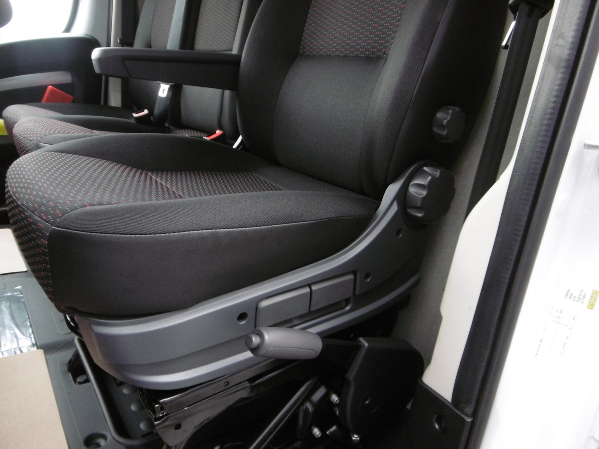 PEUGEOT BOXER VAN 165 BlueHDi + Caméra recul + Apple carplay + Android auto