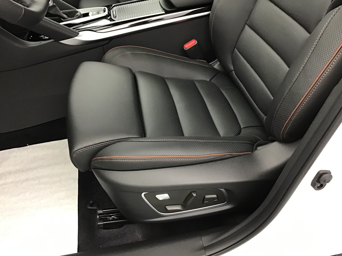 RENAULT KOLEOS INITIALE PARIS 185 BLUE DCI