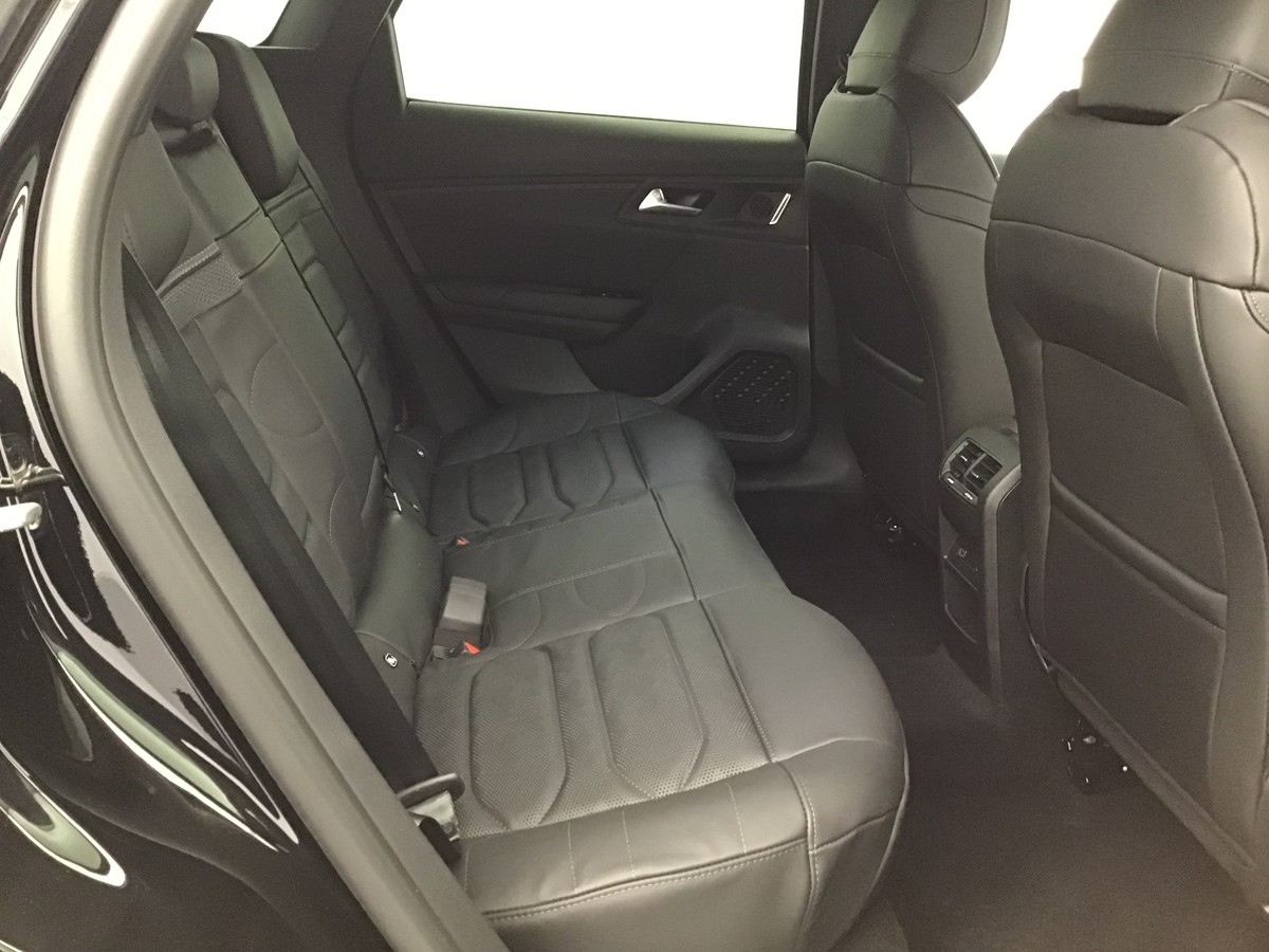 CITROEN C5 X PLUS 1.2 Puretech 130ch Eat8 Plus + Sièges chauffants