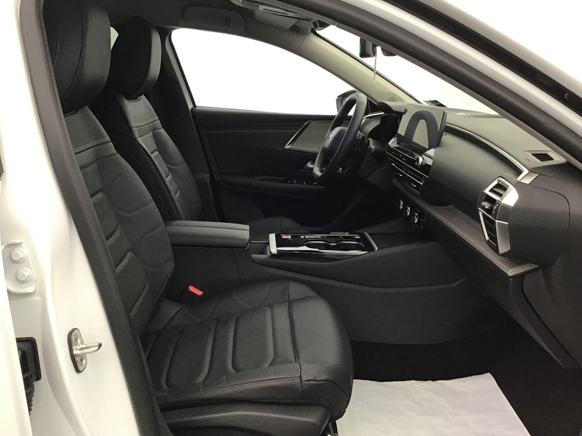 CITROEN C5 X PLUS 1.2 Puretech 130ch Eat8 Plus + Sièges chauffants