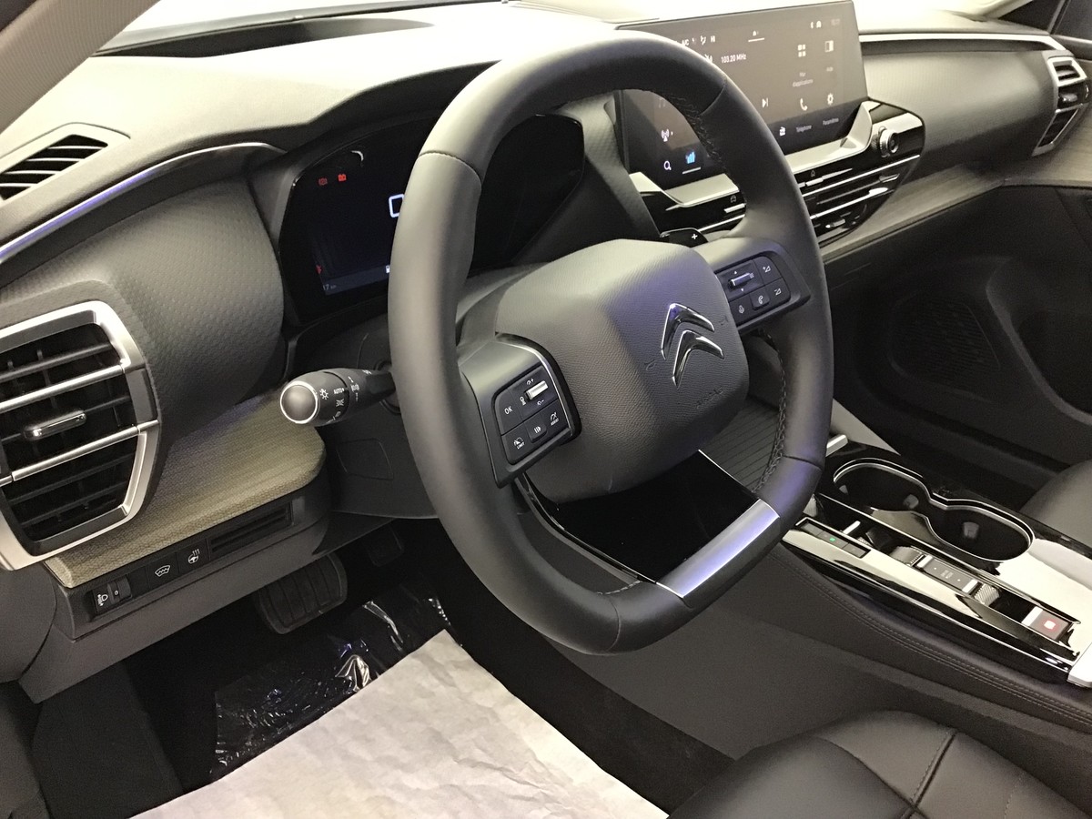 CITROEN C5 X PLUS 1.2 Puretech 130ch Eat8 Plus + Sièges chauffants