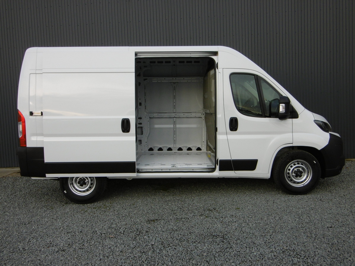 OPEL MOVANO L2H2 VAN 2.2 Turbo D 140ch Ba-8 Van