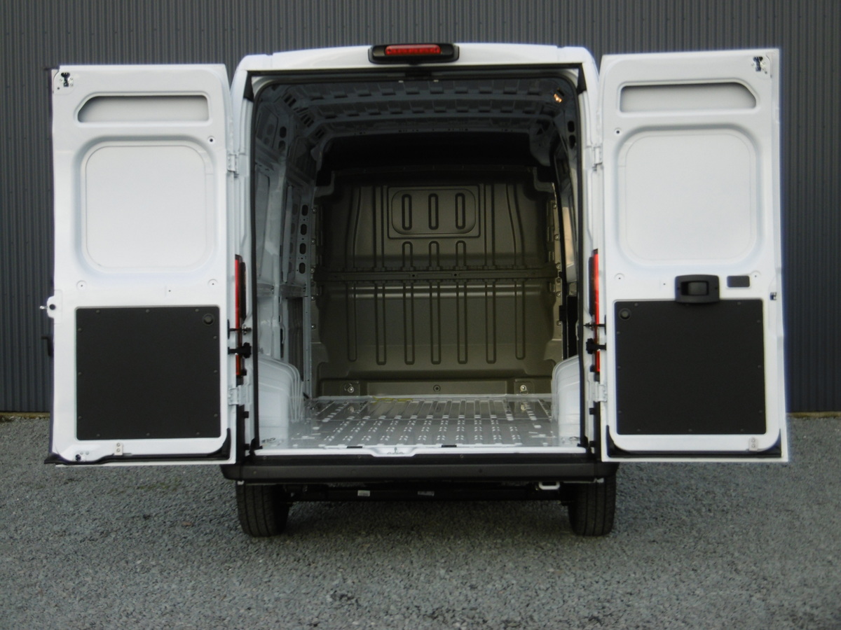 OPEL MOVANO L2H2 VAN 2.2 Turbo D 140ch Ba-8 Van