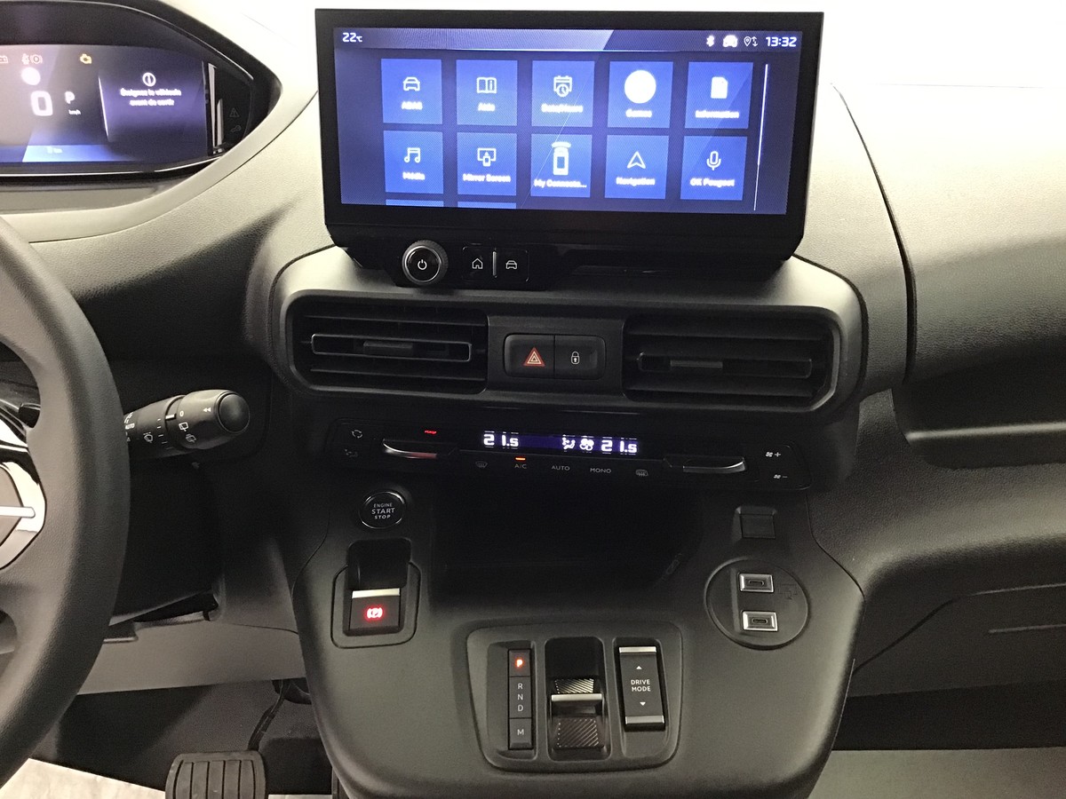 PEUGEOT PARTNER STANDARD HEAVY 1000 KG VAN 1.5 Bluehdi 130ch Eat8 Van + ADML + Navigation