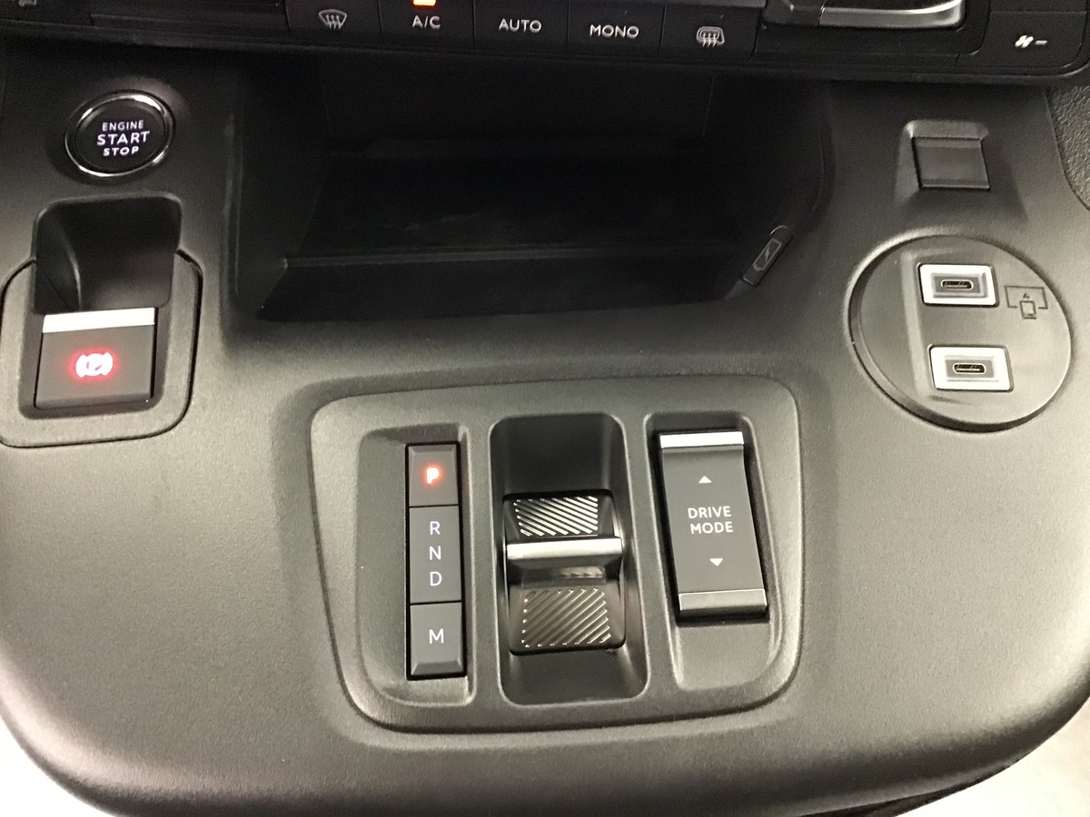 PEUGEOT PARTNER STANDARD HEAVY 1000 KG VAN 1.5 Bluehdi 130ch Eat8 Van + ADML + Navigation