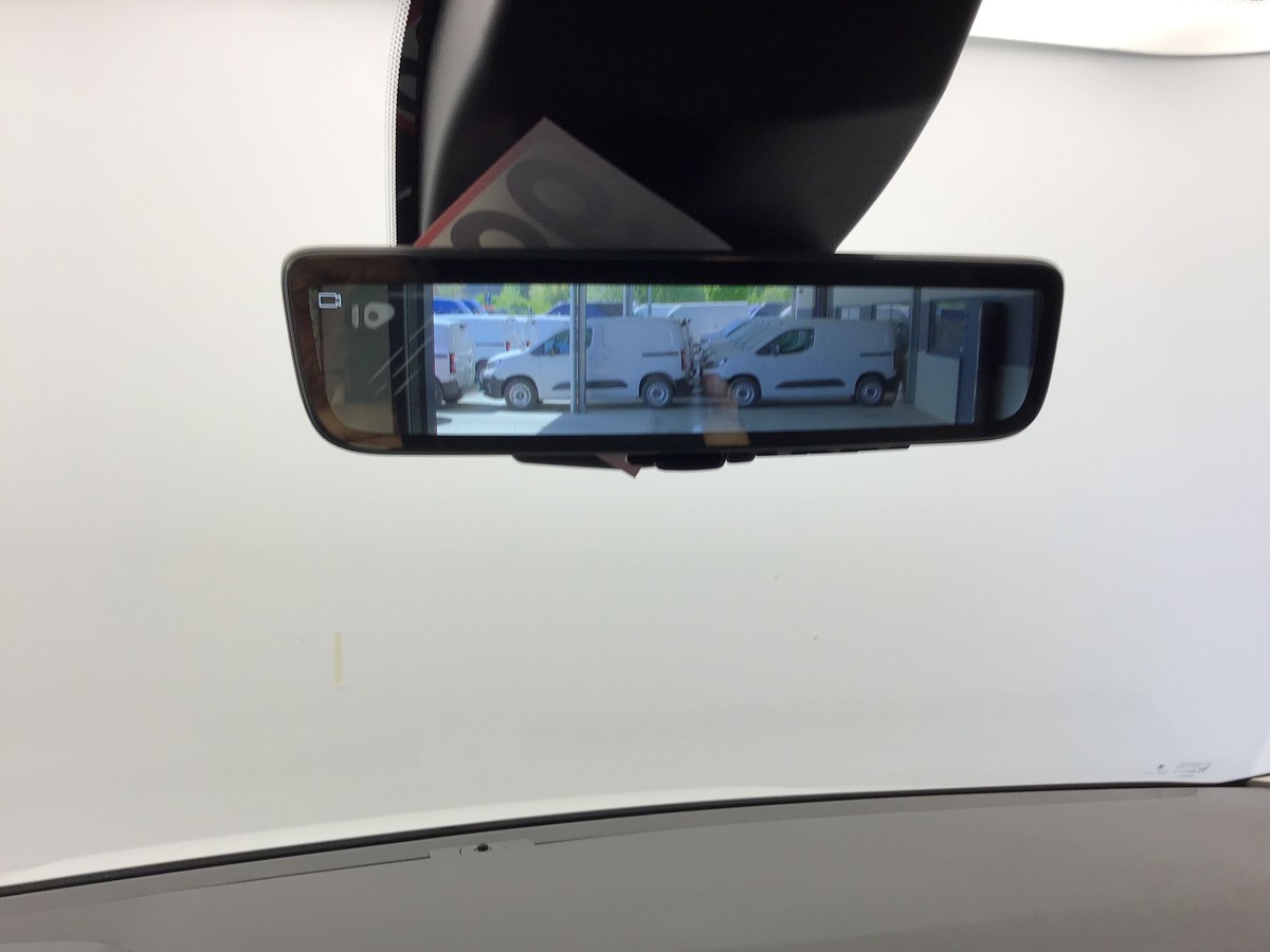PEUGEOT PARTNER STANDARD HEAVY 1000 KG VAN 1.5 Bluehdi 130ch Eat8 Van + ADML + Navigation