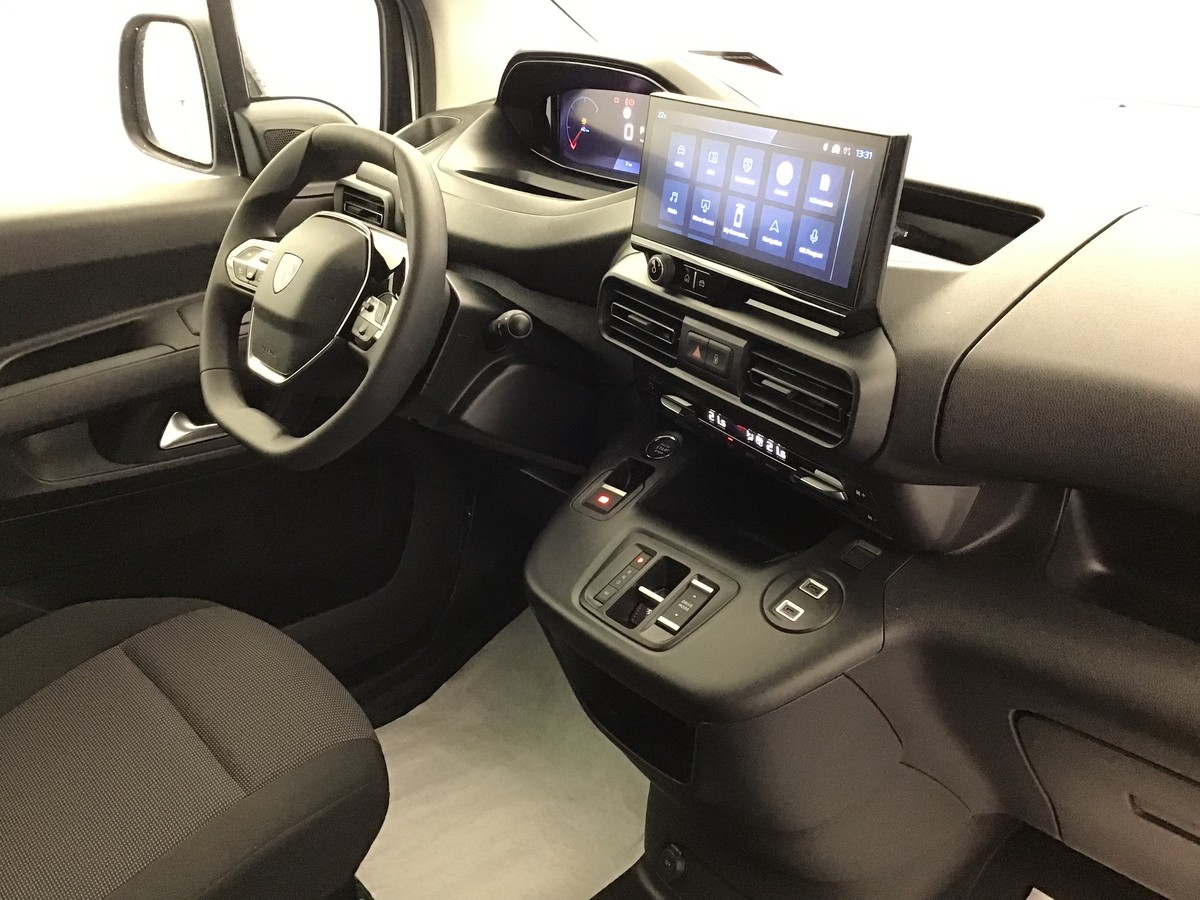 PEUGEOT PARTNER STANDARD HEAVY 1000 KG VAN 1.5 Bluehdi 130ch Eat8 Van + ADML + Navigation