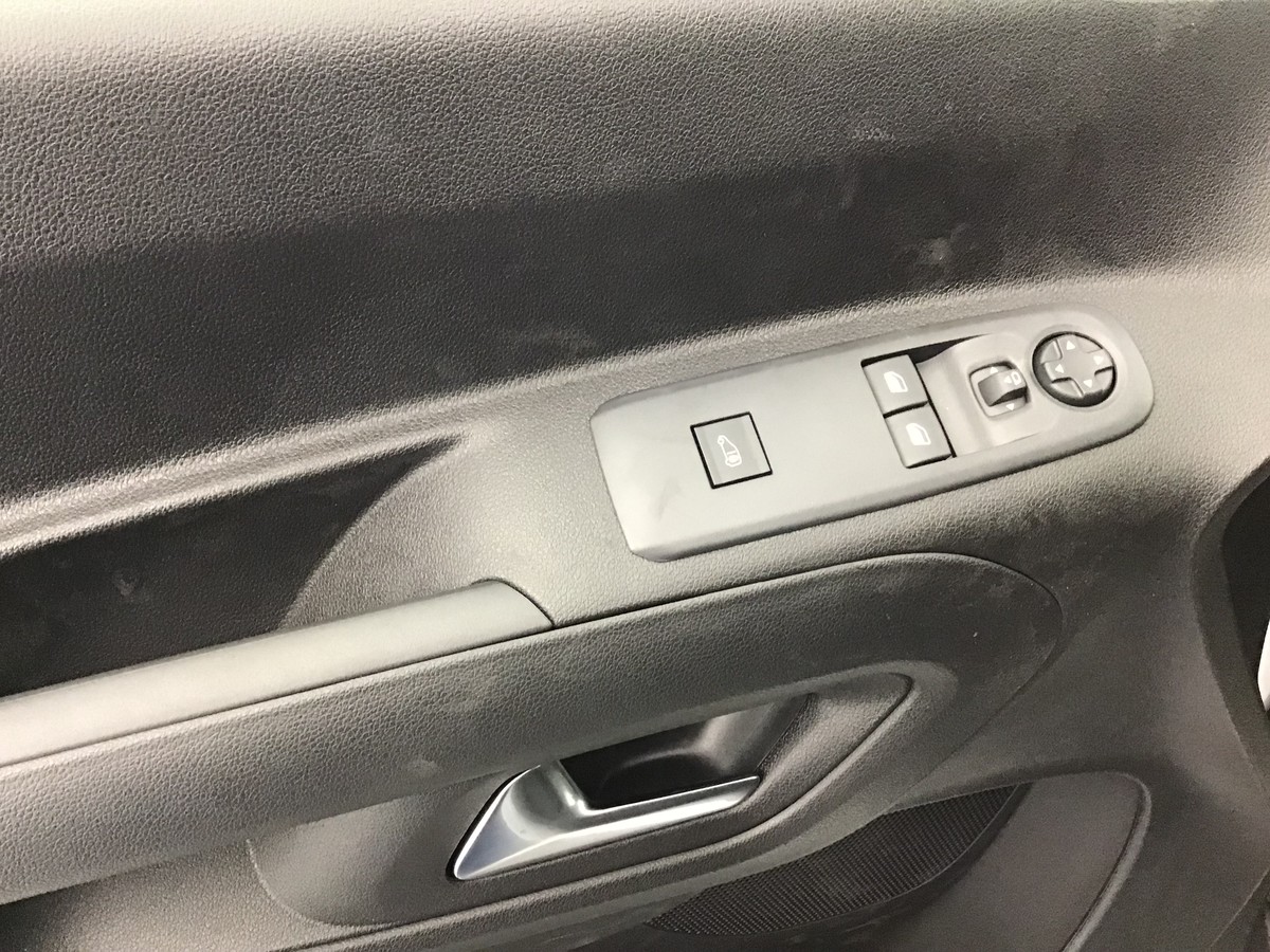 PEUGEOT PARTNER STANDARD HEAVY 1000 KG VAN 1.5 Bluehdi 130ch Eat8 Van + ADML + Navigation
