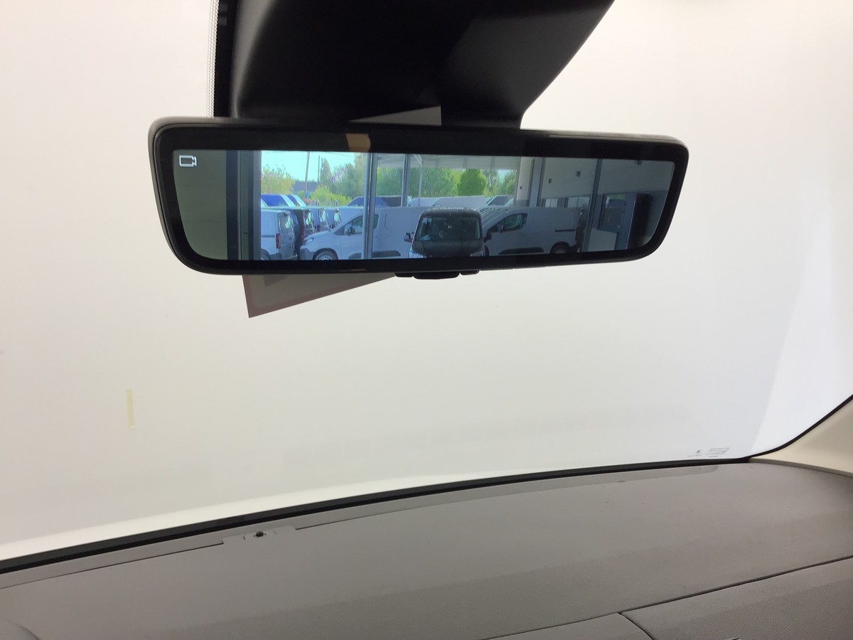 PEUGEOT PARTNER LONG HEAVY 1000 KG VAN 1.5 Bluehdi 130ch Eat8 Van + ADML + Navigation