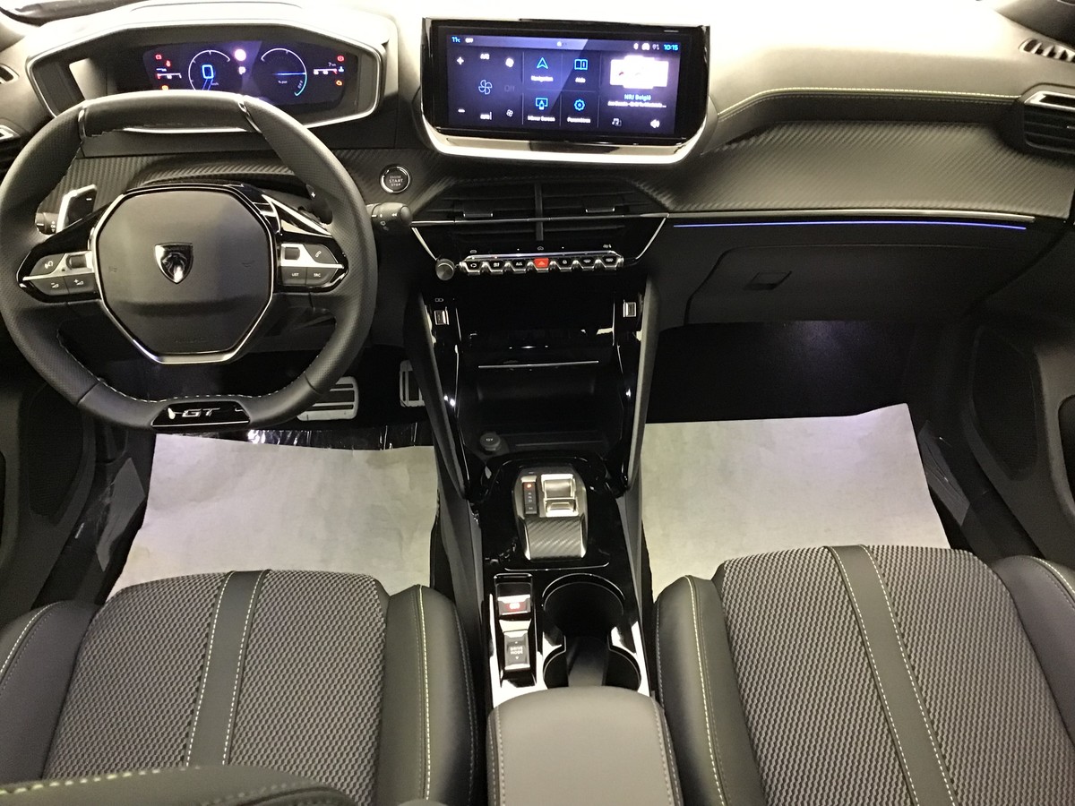PEUGEOT 2008 HYBRID 145 GT 1.2 Hybrid 136ch E-Dsc6 Gt