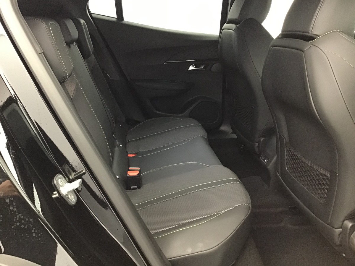 PEUGEOT 2008 HYBRID 145 GT 1.2 Hybrid 136ch E-Dsc6 Gt