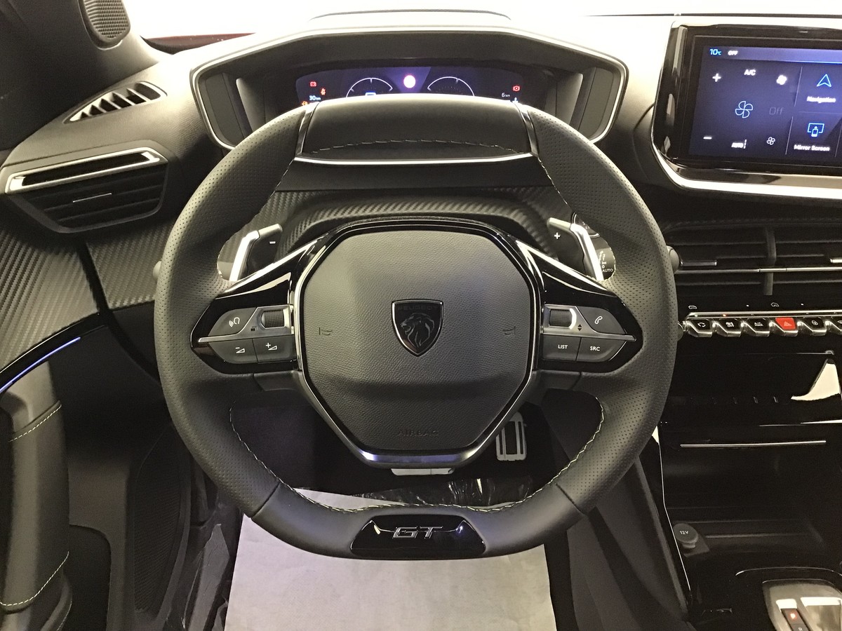 PEUGEOT 2008 HYBRID 145 GT 1.2 Hybrid 136ch E-Dsc6 Gt + Navigation + Angles morts + Régulateur vitesse