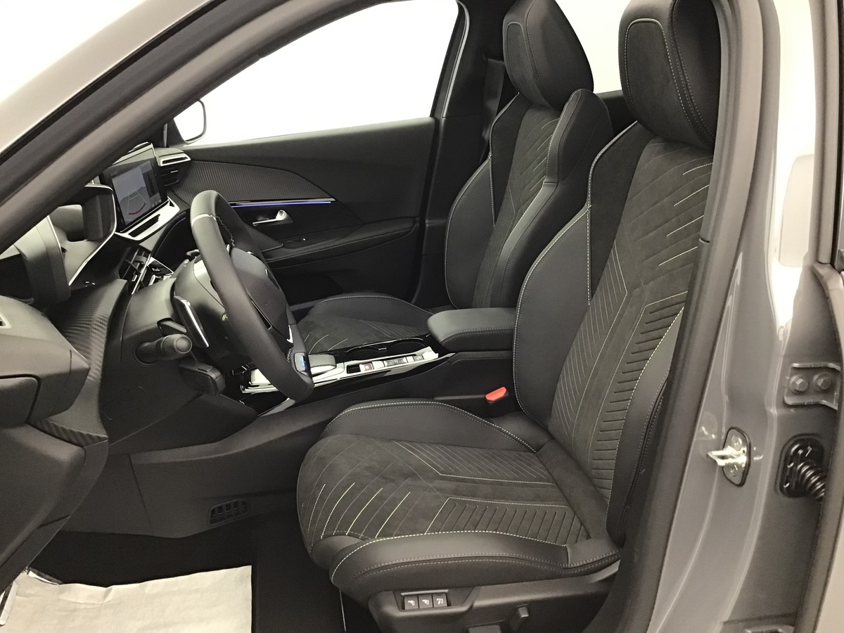 PEUGEOT 2008 HYBRID 145 GT 1.2 Hybrid 136ch E-Dsc6 Gt + Régulateur de vitesse + Navigation