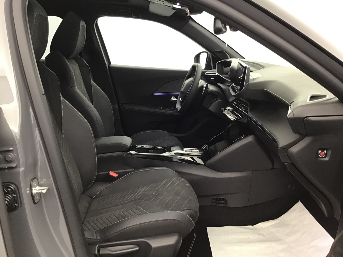 PEUGEOT 2008 HYBRID 145 GT 1.2 Hybrid 136ch E-Dsc6 Gt + Régulateur de vitesse + Navigation