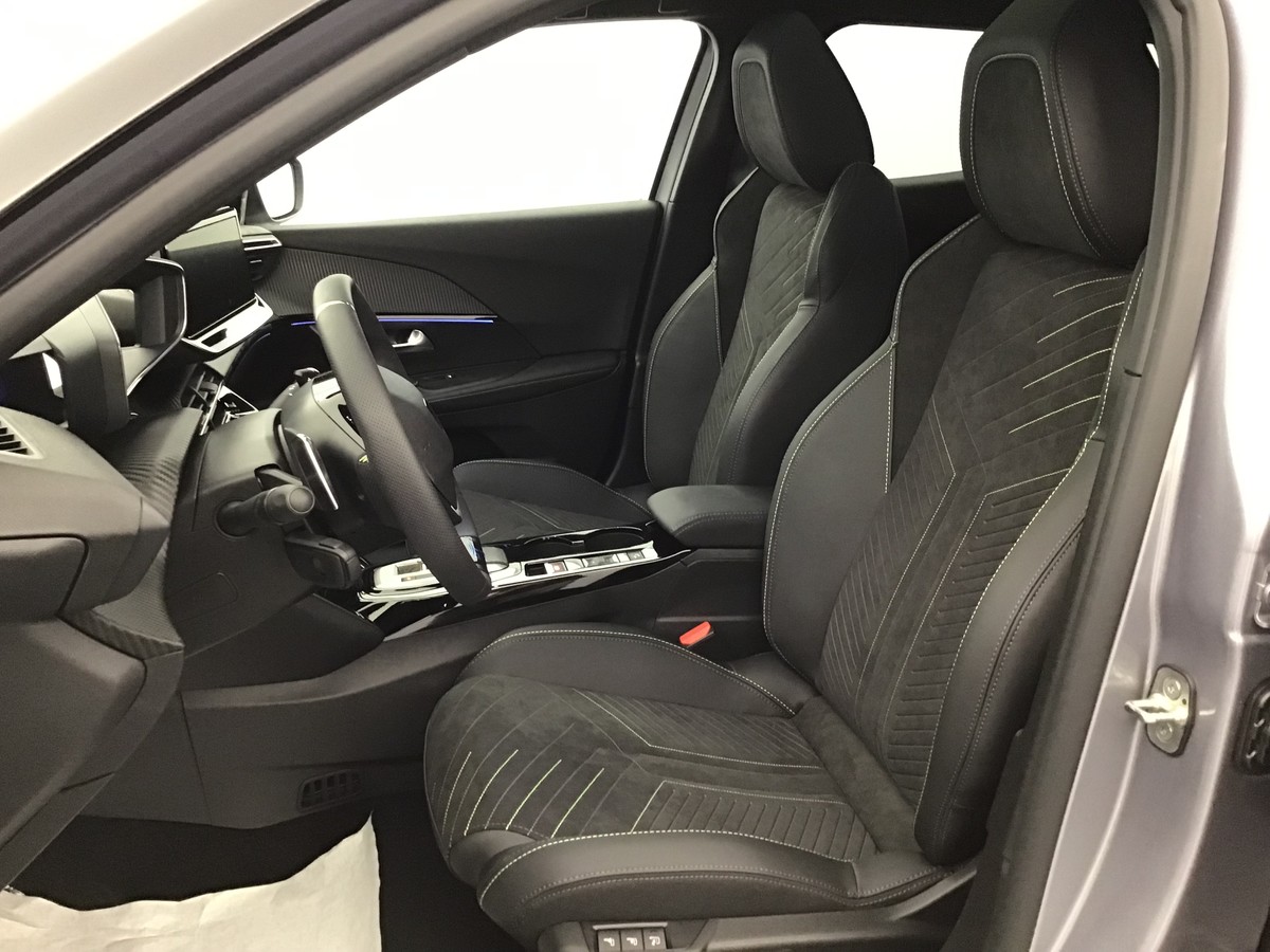 PEUGEOT 2008 HYBRID 145 GT 1.2 Hybrid 136ch E-Dsc6 Gt + Régulateur de vitesse + Navigation