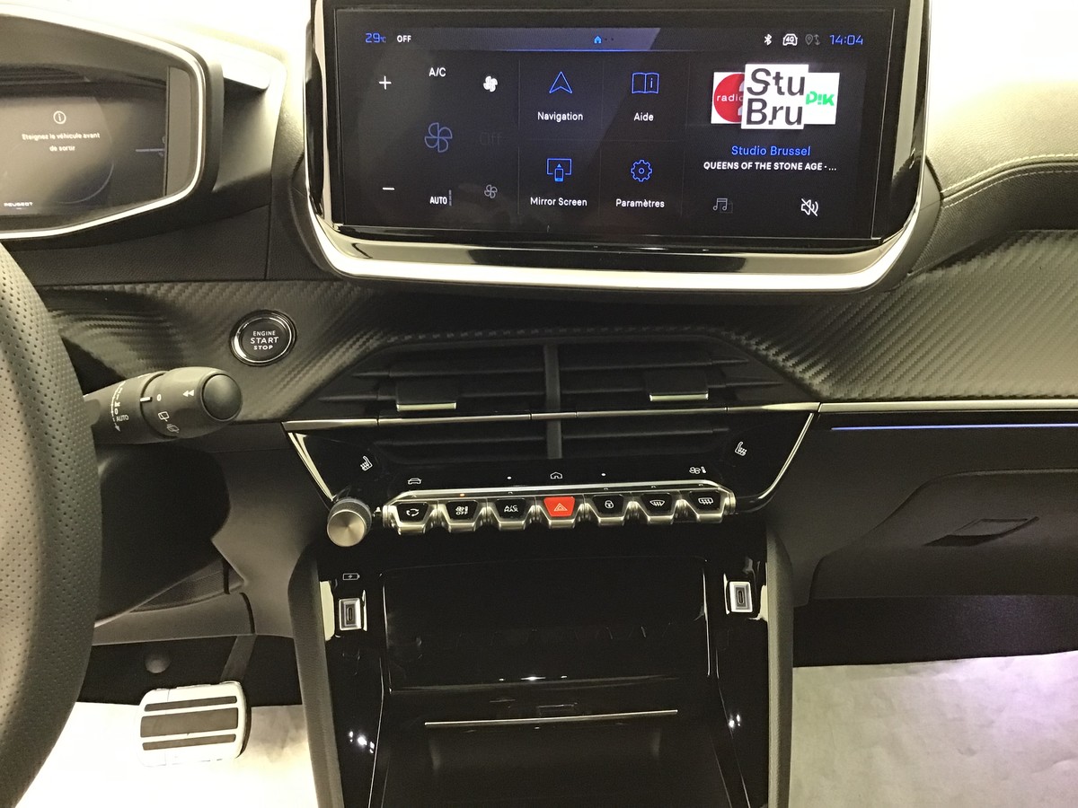 PEUGEOT 2008 HYBRID 145 GT 1.2 Hybrid 136ch E-Dsc6 Gt