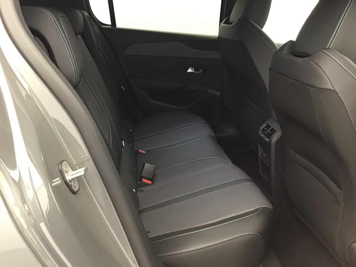 PEUGEOT 308 ALLURE 1.5 Bluehdi 130ch Eat8 Allure + Navigation + ADML