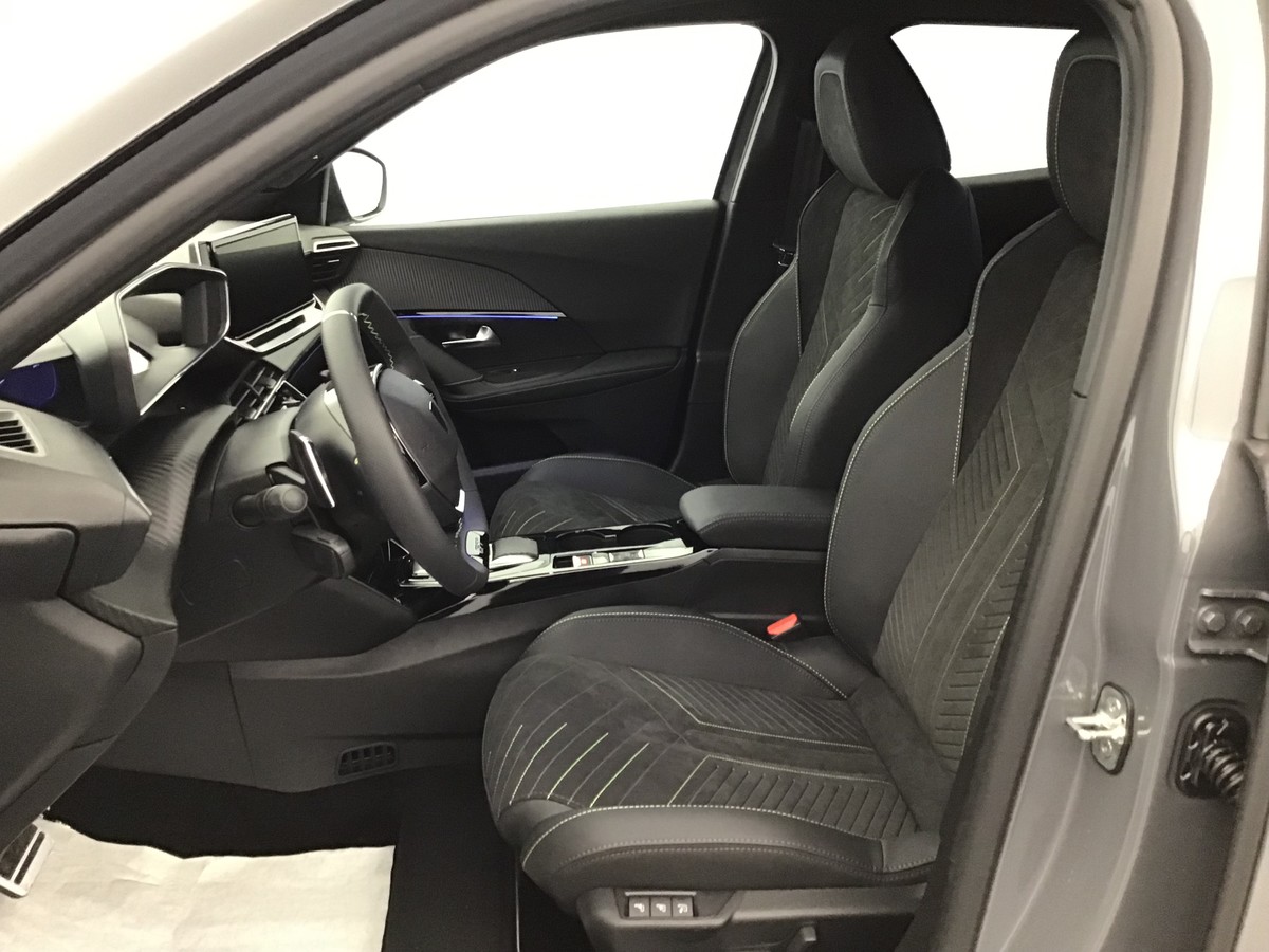 PEUGEOT 2008 HYBRID 145 GT 1.2 Hybrid 136ch E-Dsc6 Gt