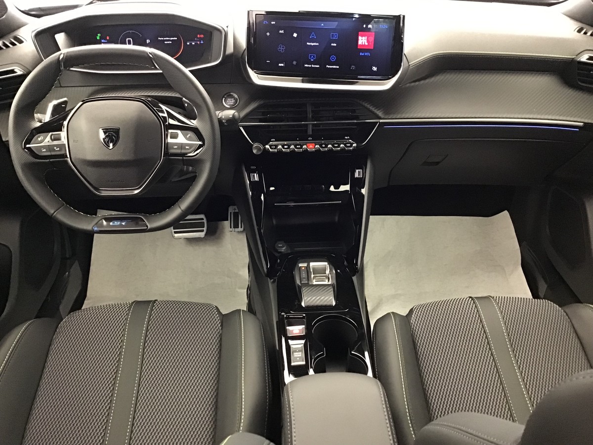 PEUGEOT 2008 HYBRID 145 GT 1.2 Hybrid 136ch E-Dsc6 Gt + Régulateur de vitesse + Navigation