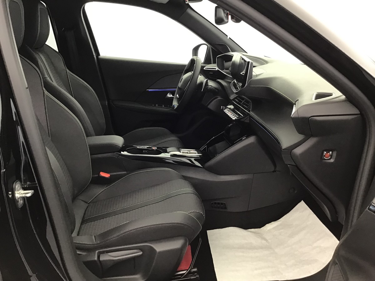 PEUGEOT 2008 HYBRID 145 GT 1.2 Hybrid 136ch E-Dsc6 Gt + Régulateur de vitesse + Navigation