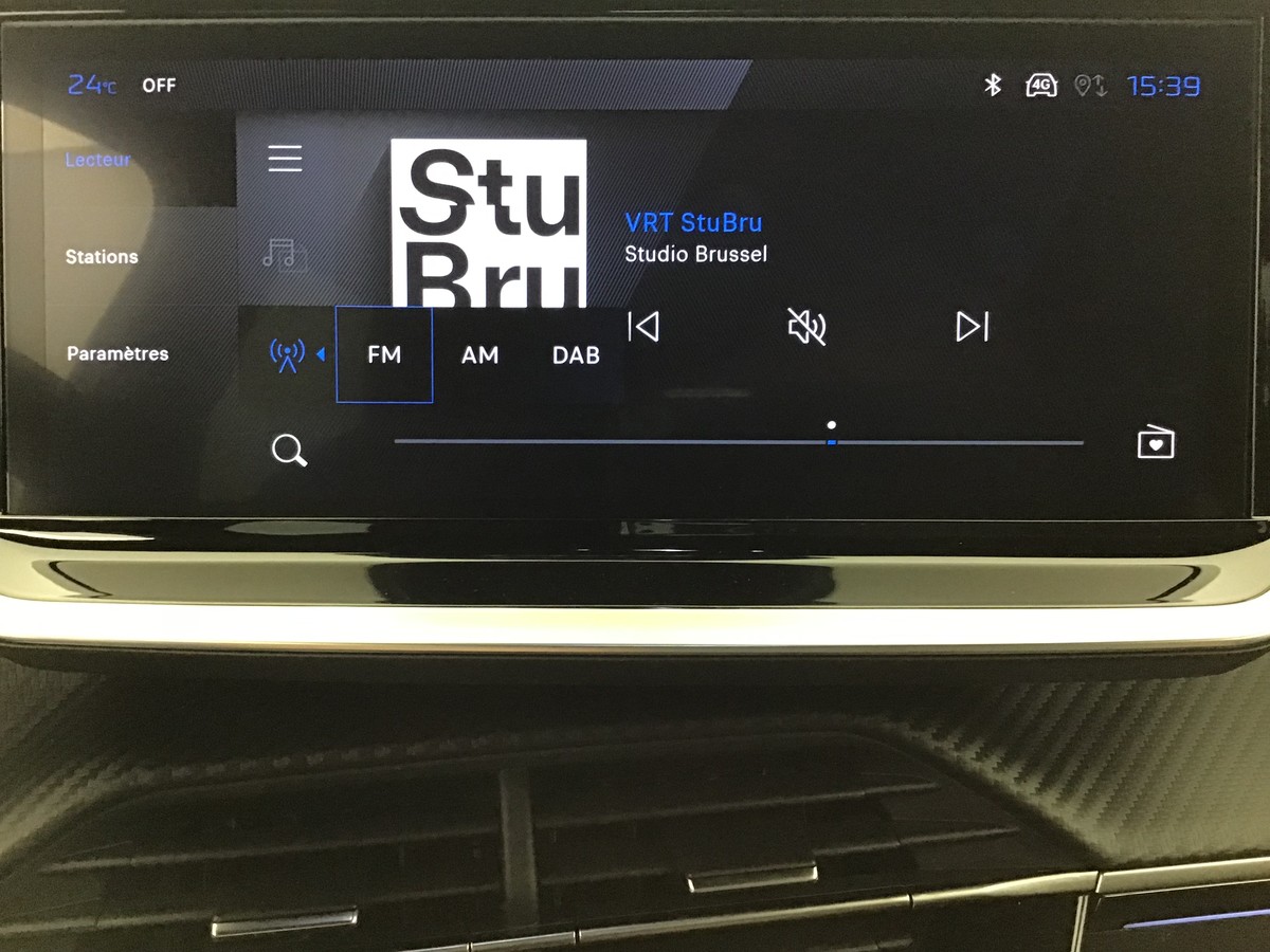 PEUGEOT 2008 HYBRID 145 GT 1.2 Hybrid 136ch E-Dsc6 Gt