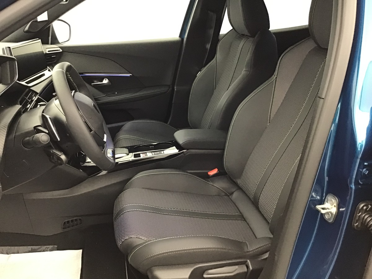 PEUGEOT 2008 HYBRID 145 GT 1.2 Hybrid 136ch E-Dsc6 Gt