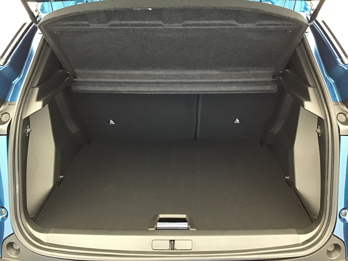 PEUGEOT 2008 HYBRID 145 GT 1.2 Hybrid 136ch E-Dsc6 Gt