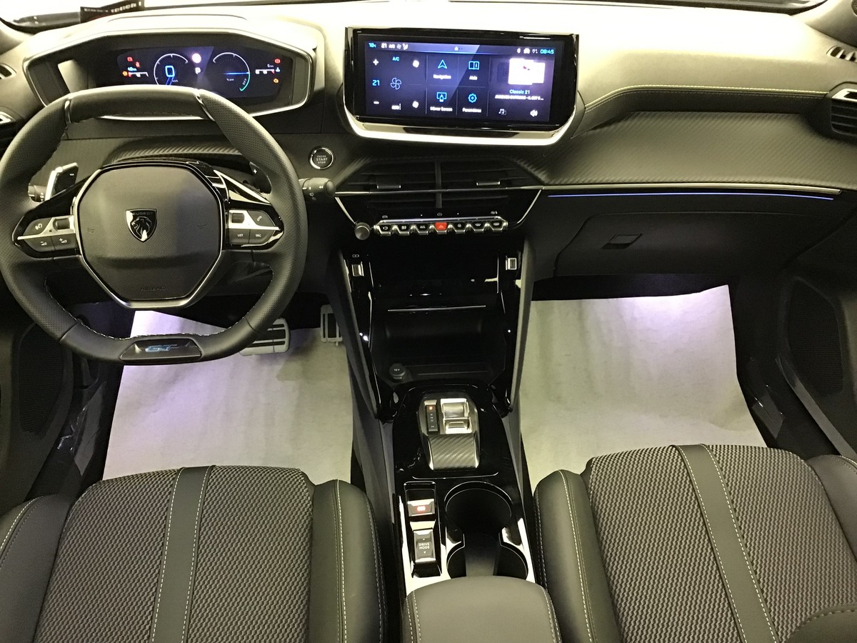 PEUGEOT 2008 HYBRID 145 GT 1.2 Hybrid 136ch E-Dsc6 Gt