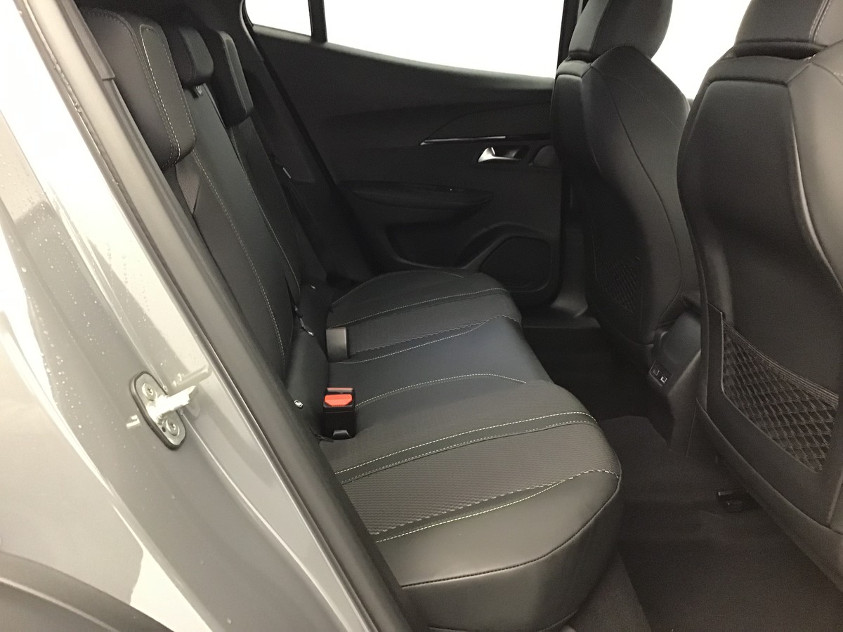 PEUGEOT 2008 HYBRID 145 GT 1.2 Hybrid 136ch E-Dsc6 Gt