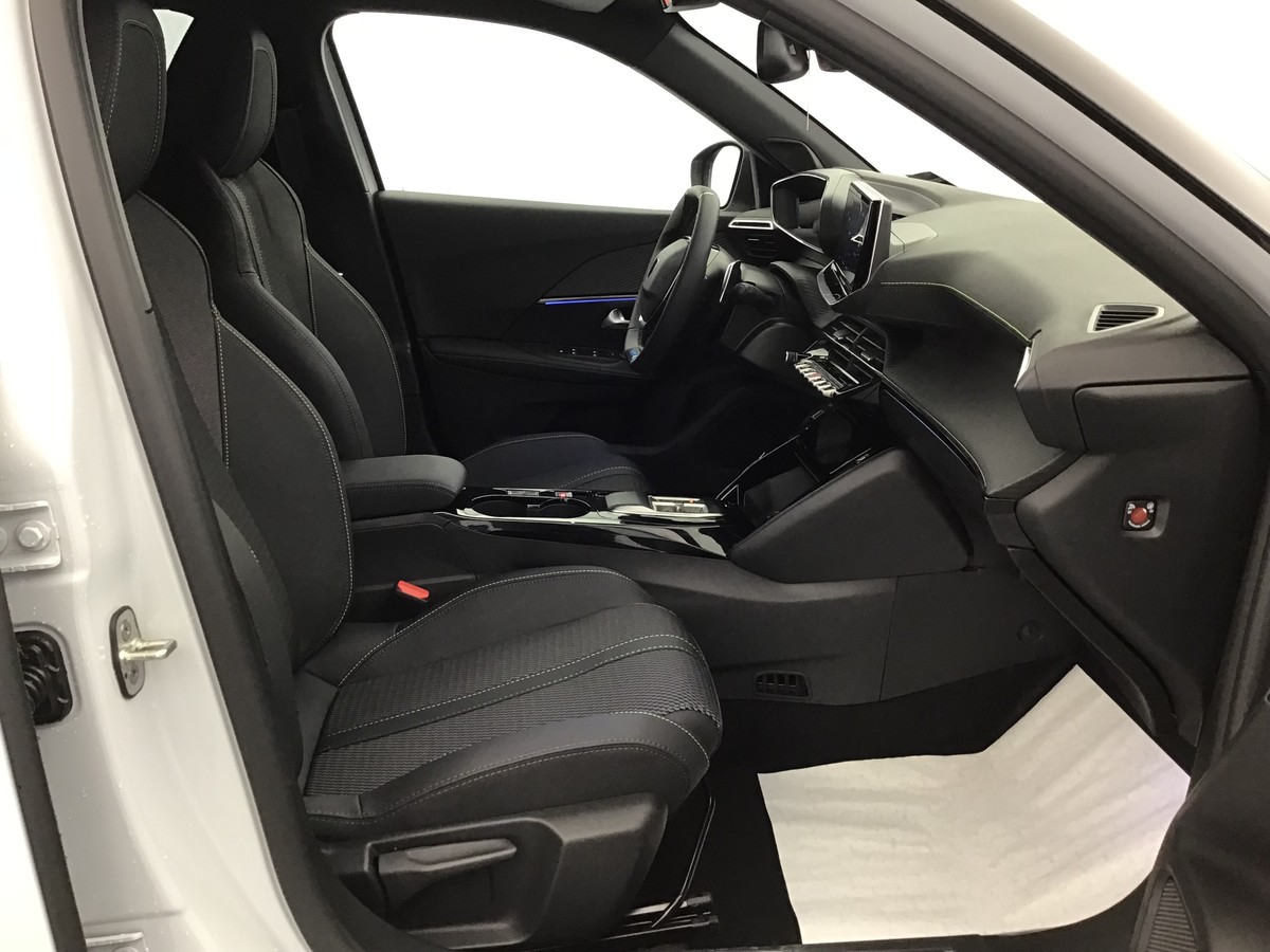 PEUGEOT 2008 HYBRID 145 GT 1.2 Hybrid 136ch E-Dsc6 Gt