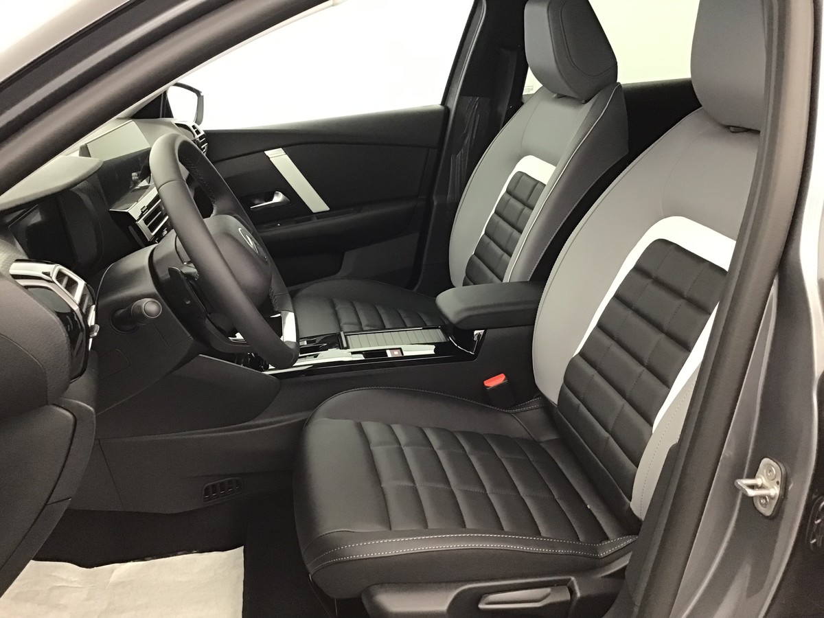 CITROEN C4 MAX 1.2 Hybride 145ch E-Dsc6 Max