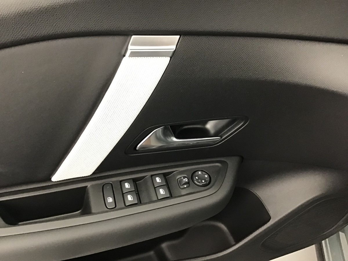 CITROEN C4 MAX 1.2 Hybride 145ch E-Dsc6 Max