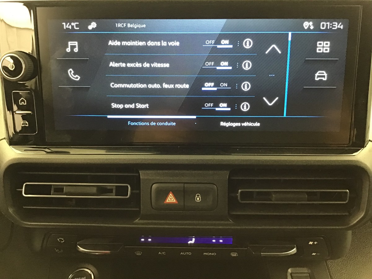 PEUGEOT PARTNER STANDARD LIGHT 650 KG VAN 1.5 Bluehdi 130ch Eat8 Van