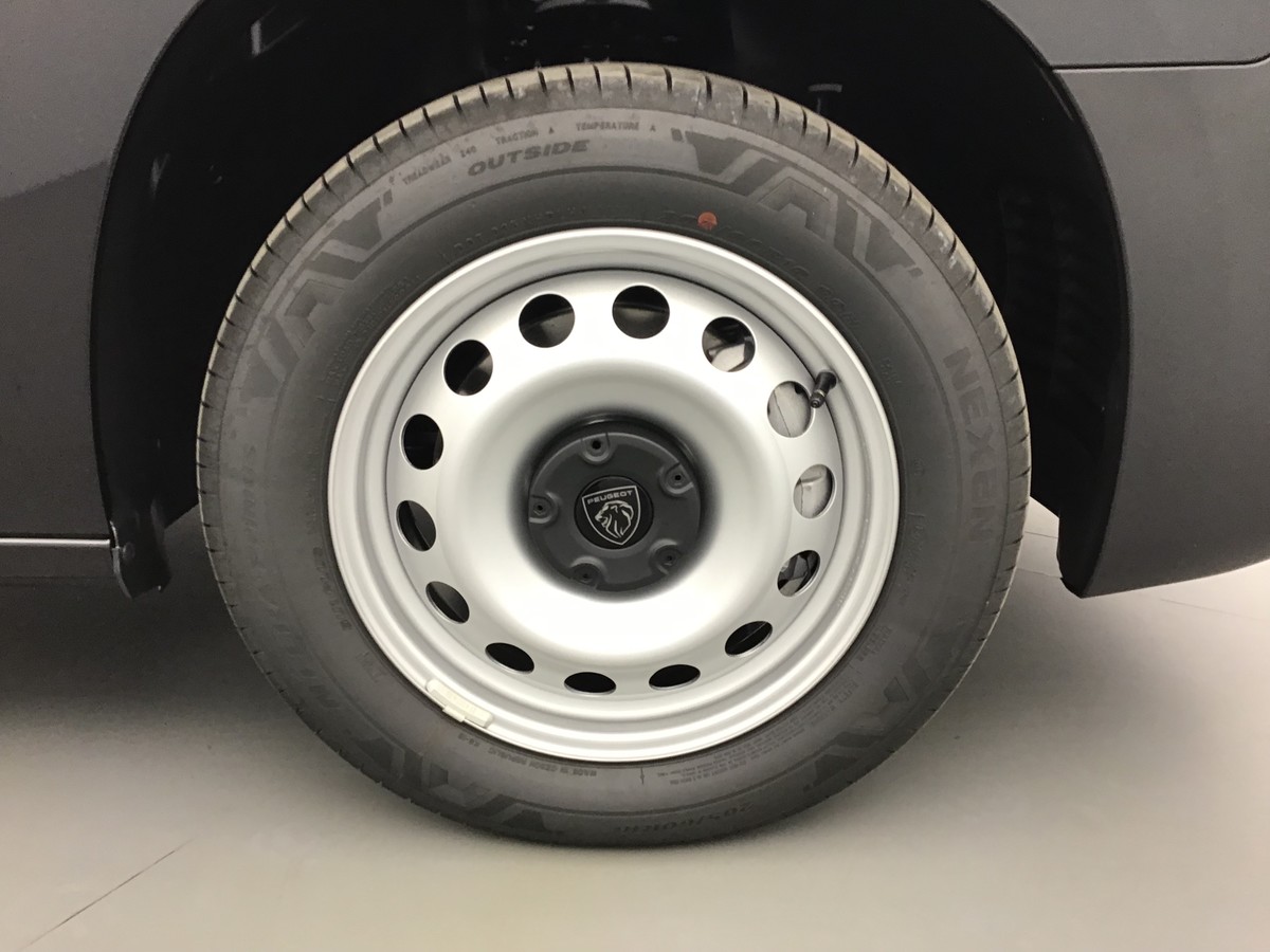 PEUGEOT PARTNER STANDARD LIGHT 650 KG VAN 1.5 Bluehdi 130ch Eat8 Van