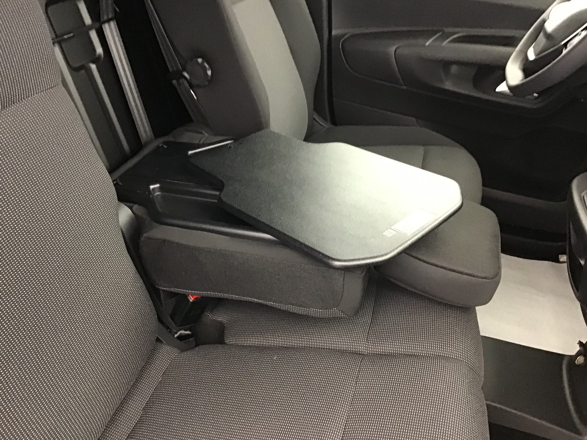 PEUGEOT 3008 PHASE 4 GT 1.2 Hybrid 145ch E-Dsc6 Gt