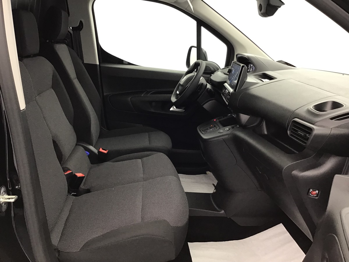 PEUGEOT 3008 PHASE 4 GT 1.2 Hybrid 145ch E-Dsc6 Gt