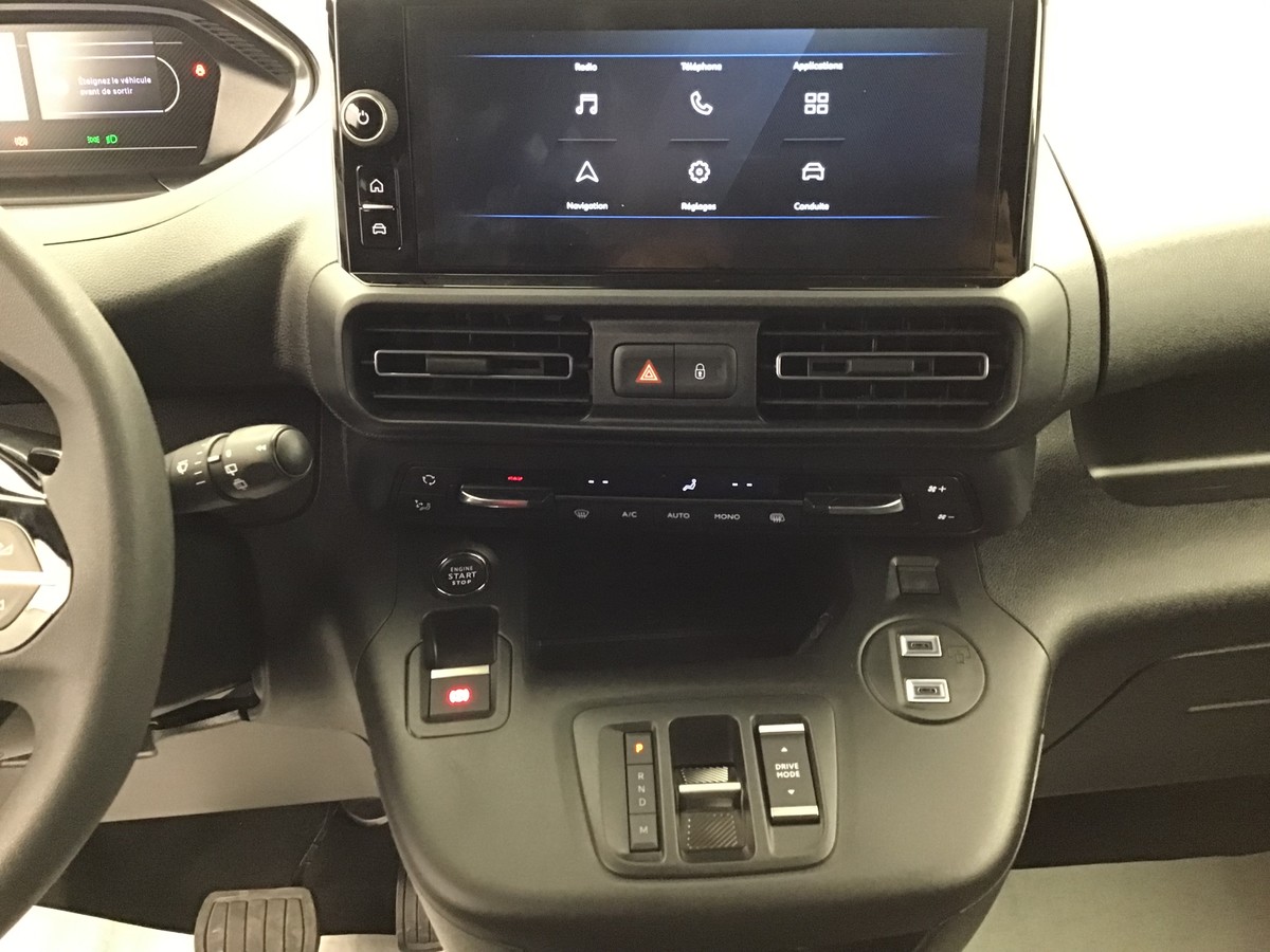 PEUGEOT 3008 PHASE 4 GT 1.2 Hybrid 145ch E-Dsc6 Gt
