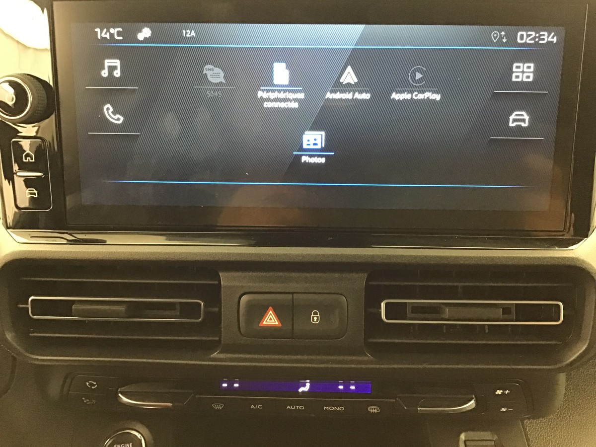 PEUGEOT 3008 PHASE 4 GT 1.2 Hybrid 145ch E-Dsc6 Gt