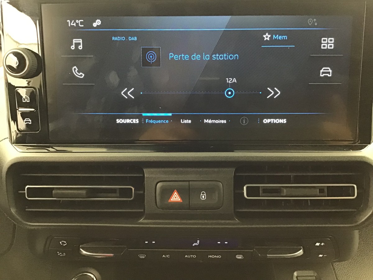 PEUGEOT 3008 PHASE 4 GT 1.2 Hybrid 145ch E-Dsc6 Gt
