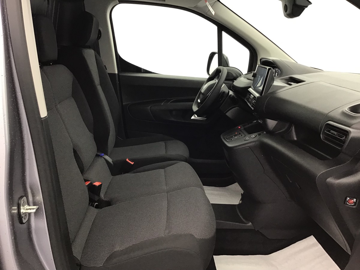 PEUGEOT 3008 PHASE 4 GT 1.2 Hybrid 145ch E-Dsc6 Gt